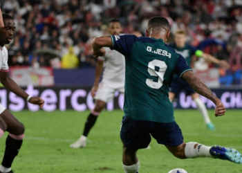 Arteta ‘worried’ after Jesus injury mars superb display
