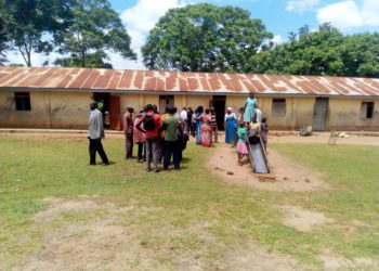Angry parents raid school to oust head teacher