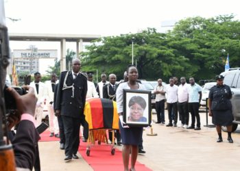 Opposition MPs halt Parliament boycott to honour ex-minister Mpanga