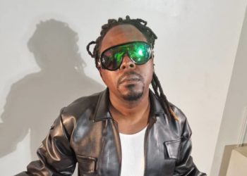 Singer Maro wants his flowers
