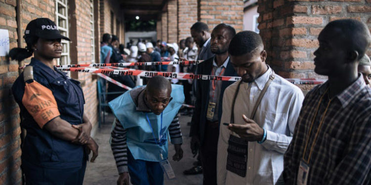 DR Congo enters second day of chaotic election