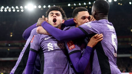 Liverpool stage late show to stun Arsenal in FA Cup third round