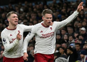 McTominay strikes late as Man Utd sink Villa to boost top four bid