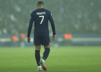Mbappe tells PSG directors he plans to leave