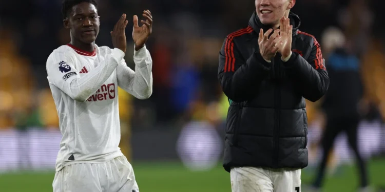 Mainoo saves Man Utd blushes in seven-goal thriller at Wolves