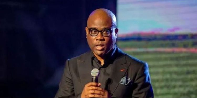 Boss of Nigeria’s biggest bank dies in US helicopter crash