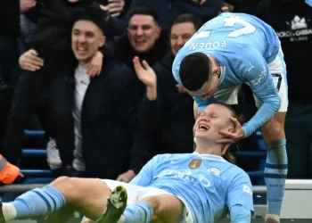 Foden double inspires Man City to derby day fightback over Man Utd