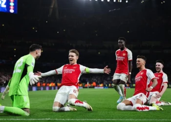 Raya is shootout hero as Arsenal reach Champions League quarters