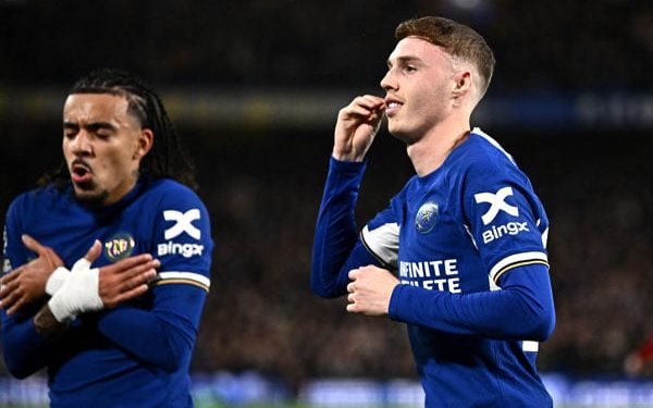 Chelsea hat-trick hero Palmer snatches 4-3 win over Man United in thriller