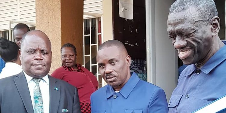 Besigye unhappy over continued adjournment of his case