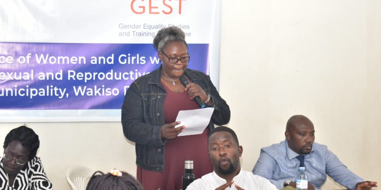 Govt urged to develop sign language syllabus