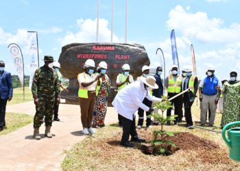 Museveni instructs ministry to boost electricity consumption