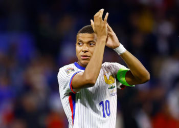 Deschamps sees bright future for Mbappe despite slow start