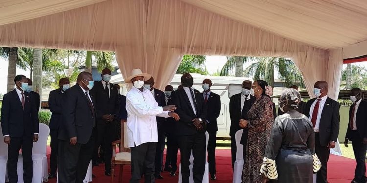 Museveni opens Chief Justices’ conference