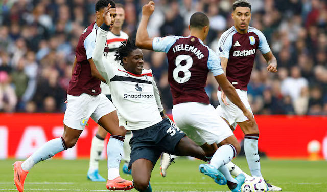 Beleaguered Man United battle to 0-0 draw at Villa