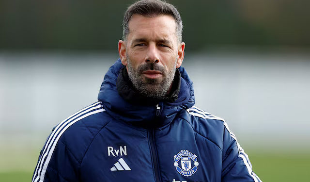 Van Nistelrooy sees positive in Man United’s fighting spirit against Chelsea