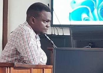 Court orders fine for driver who disregarded traffic officer’s signal
