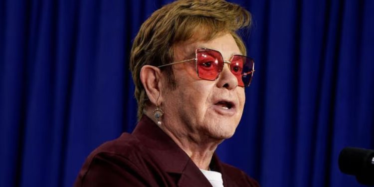 Elton John says he has lost his eyesight