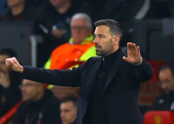 Van Nistelrooy disappointed by Man United exit