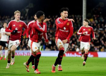 Late Martinez strike earns Man Utd much-needed victory at Fulham