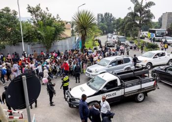 With fear and fist-bumps, Goma residents greet Congo’s M23 rebels again