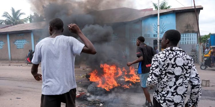 Rwanda accuses Congo of planning large attack
