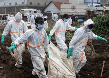 Goma rushes to bury bodies after rebel offensive